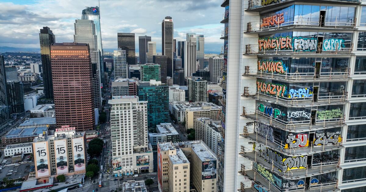 Graffiti towers agreement clears a path for clean up