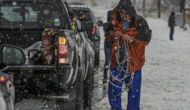 Snow chains on the 101? Erroneous travel alert baffles Thousand Oaks