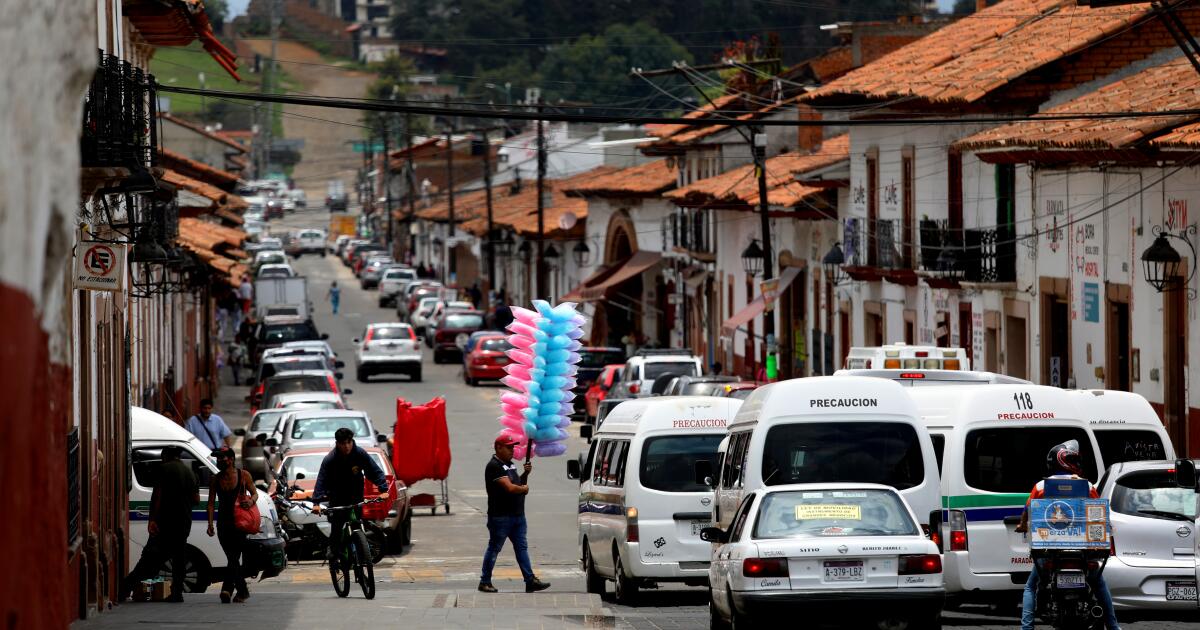 Mexicans deported from the U.S. return to find hometowns controlled by narcos