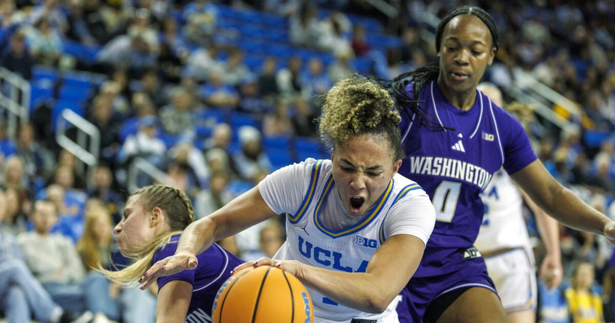 No. 2 UCLA beats Washington, clinches share of Big Ten title