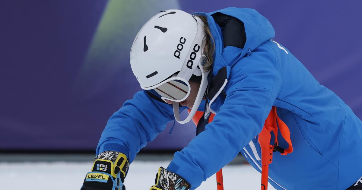 Why Olympic skiers close their eyes, sway and move before racing