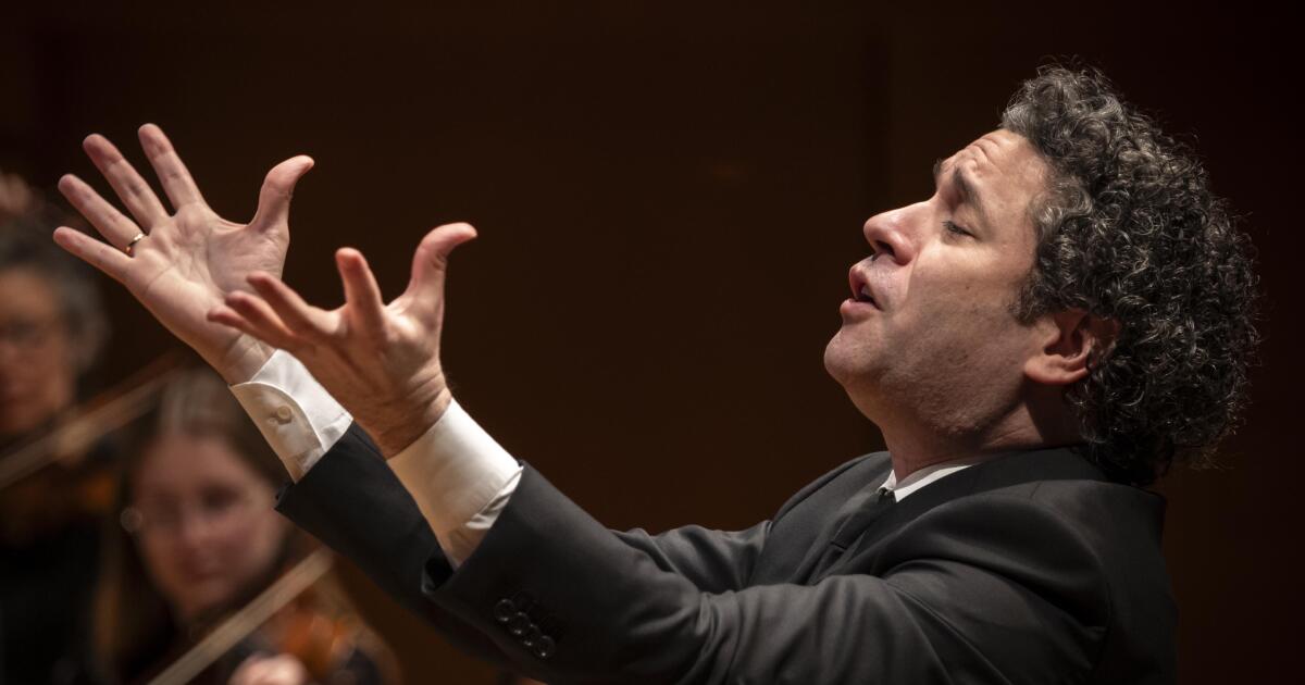 Gustavo Dudamel conducts Beethoven Missa Solemnis for the first time