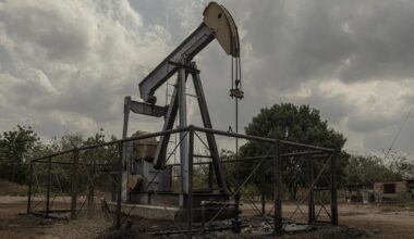 Venezuela's oil industry is in ruins. Reviving it won't be easy