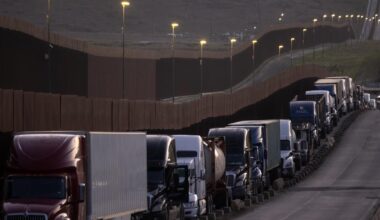 Supreme Court ruling against Trump's tariffs leaves Mexico in cautious wait-and-see mode