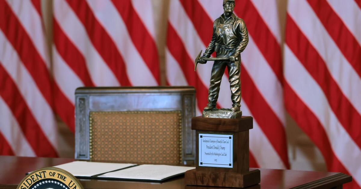 Get more electricity from coal, Trump tells Department of Defense