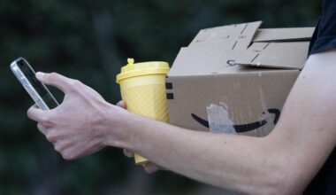 Influencers want to adopt the 'analog lifestyle' for 2026. Here's how to join them