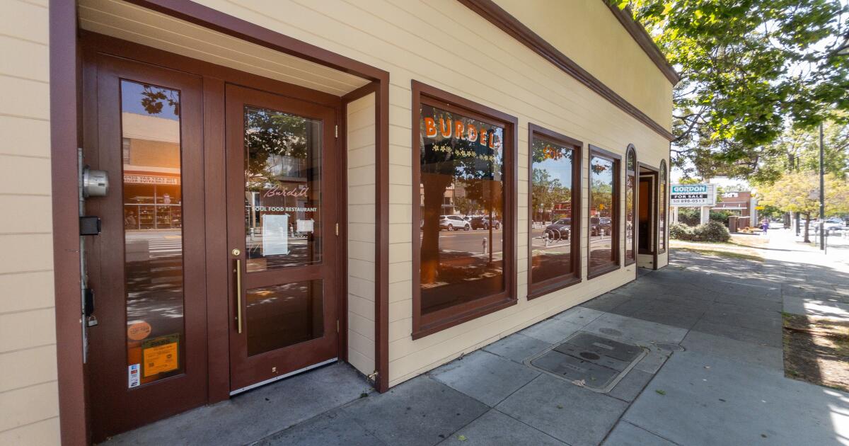 California restaurant's service fee sparks anger, threats