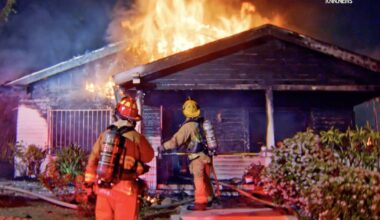 Teen girl dead, elderly woman gravely injured in Hollywood house fire