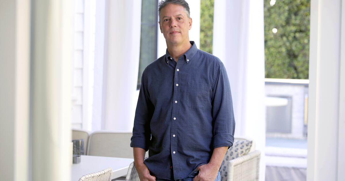 Tech entrepreneur enters L.A. mayor's race as deadline nears