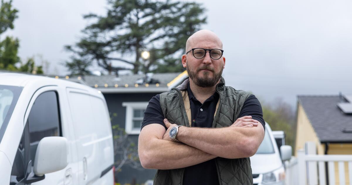 Altadena residents balk at costs to bury power lines