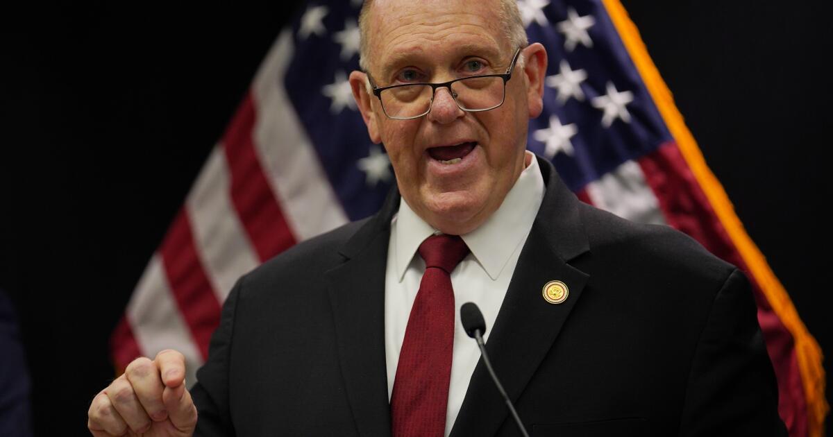 Trump border official says 'small' security force will remain in Minnesota after drawdown