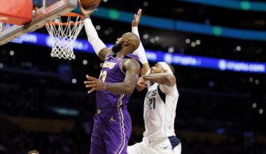 LeBron James' triple-double leads Lakers past Mavericks