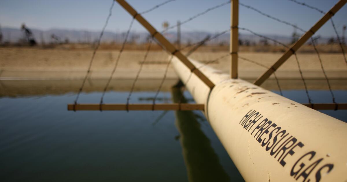 Contributor: Blending hydrogen into gas pipelines would enrich utilities and harm Californians