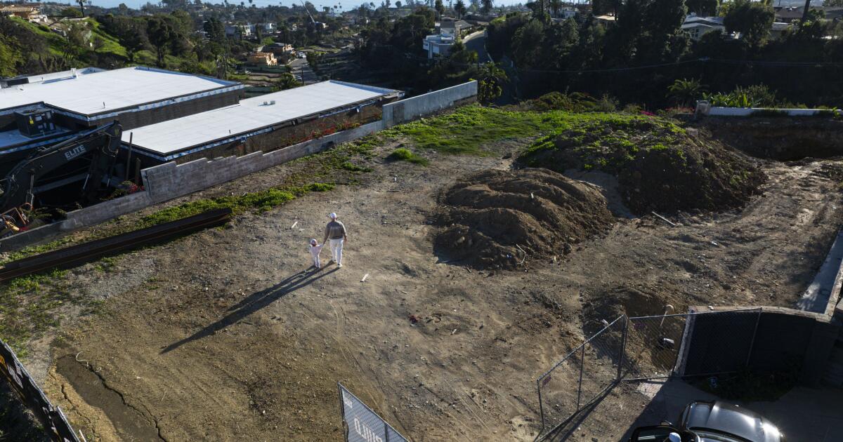 L.A. fire victims say state regulators ignored complaints about State Farm