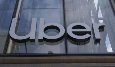 Uber says it will launch robotaxis in Los Angeles this year