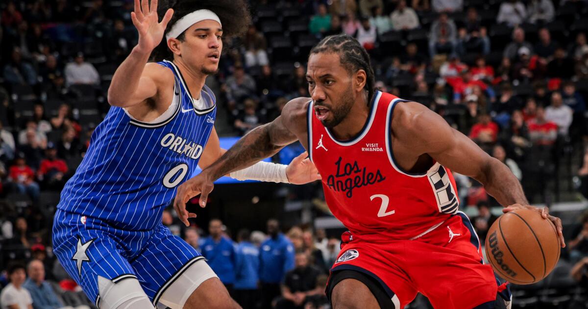 Slumping Clippers get 37 points from Kawhi Leonard but fall to the Magic.