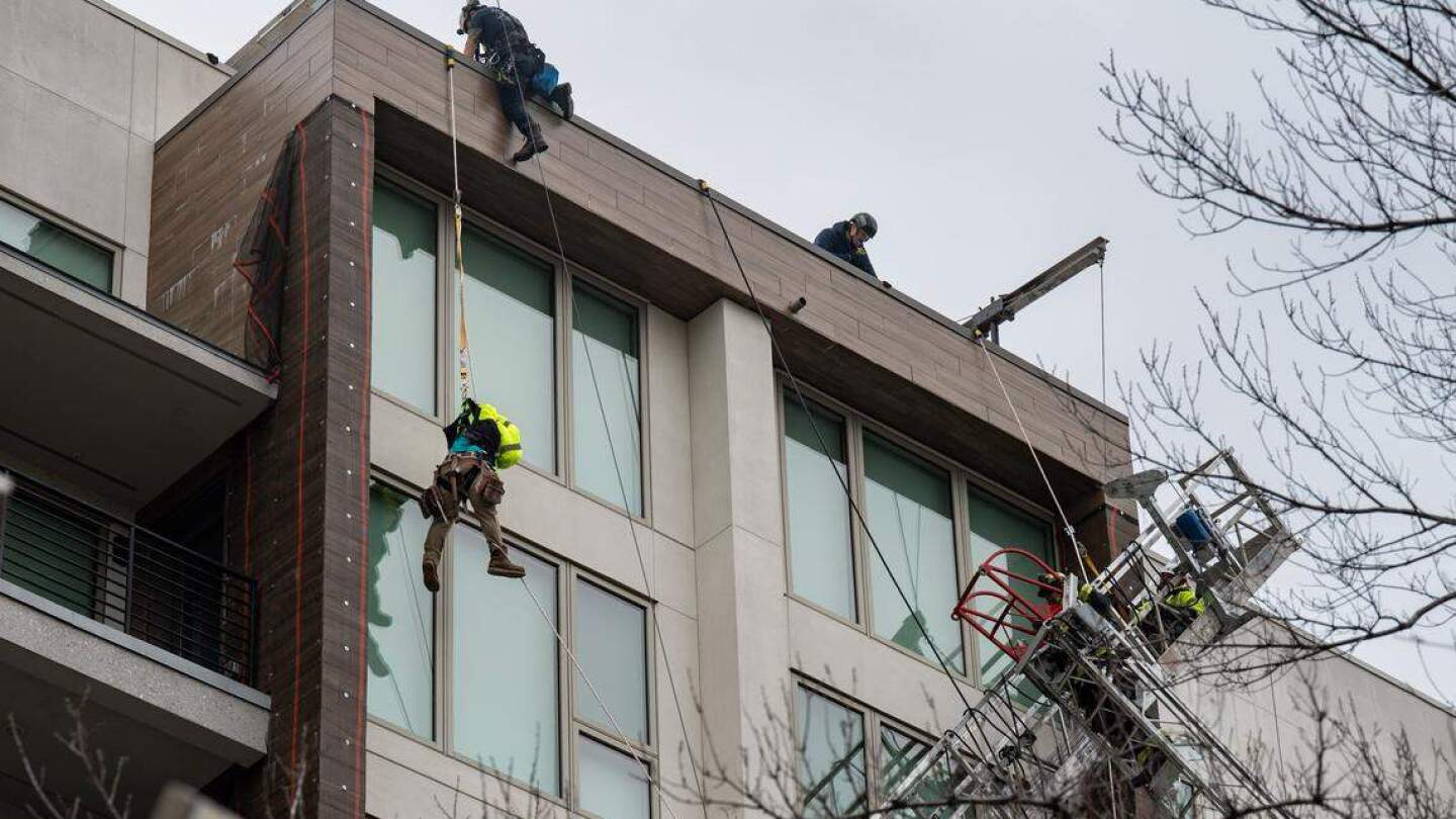 Two workers rescued after scaffolding collapse at Sacramento high-rise