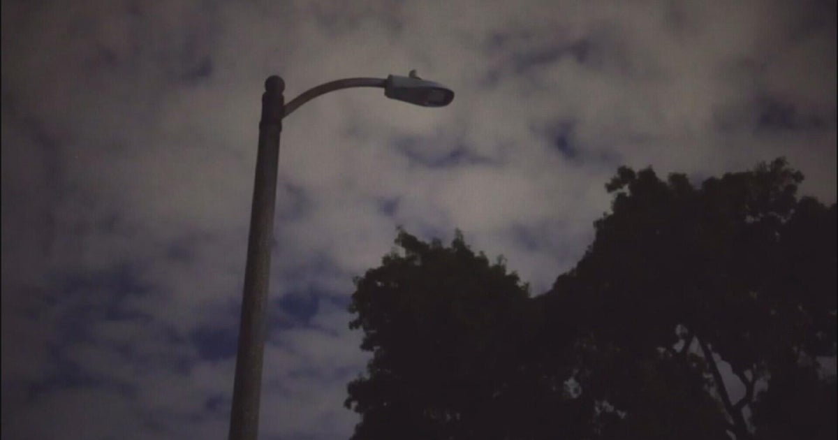 Council members teaming up to fix West LA's broken streetlights