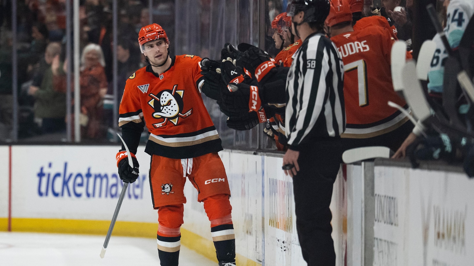 Gauthier gets 25th goal and surging Ducks beat Kraken 4-2 to move closer to Pacific Division lead