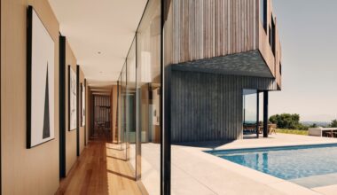 A cantilevered house in Portola Valley is proof why architecture is transcendent