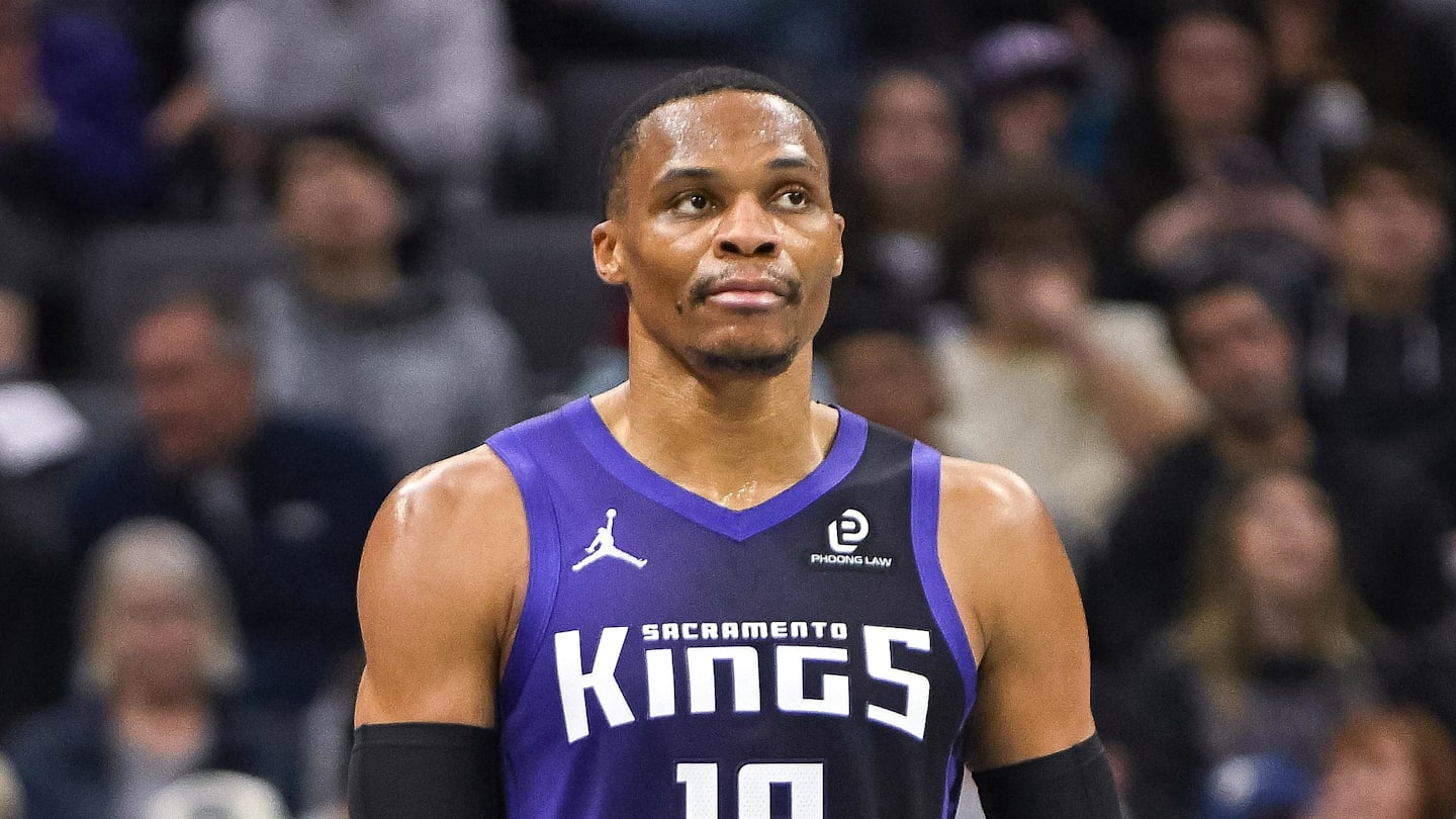 16 Players Ruled Out in Loaded Kings vs. Jazz Injury Report