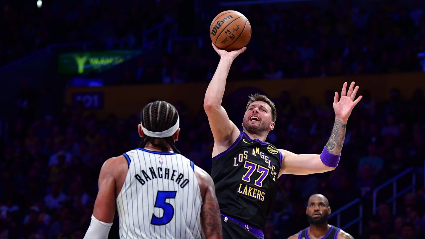 Luka Doncic has been on a tear since the Orlando Magic defeated the Los Angeles Lakers. Leaving the two teams in a critical matchup with the Lakers rolling.