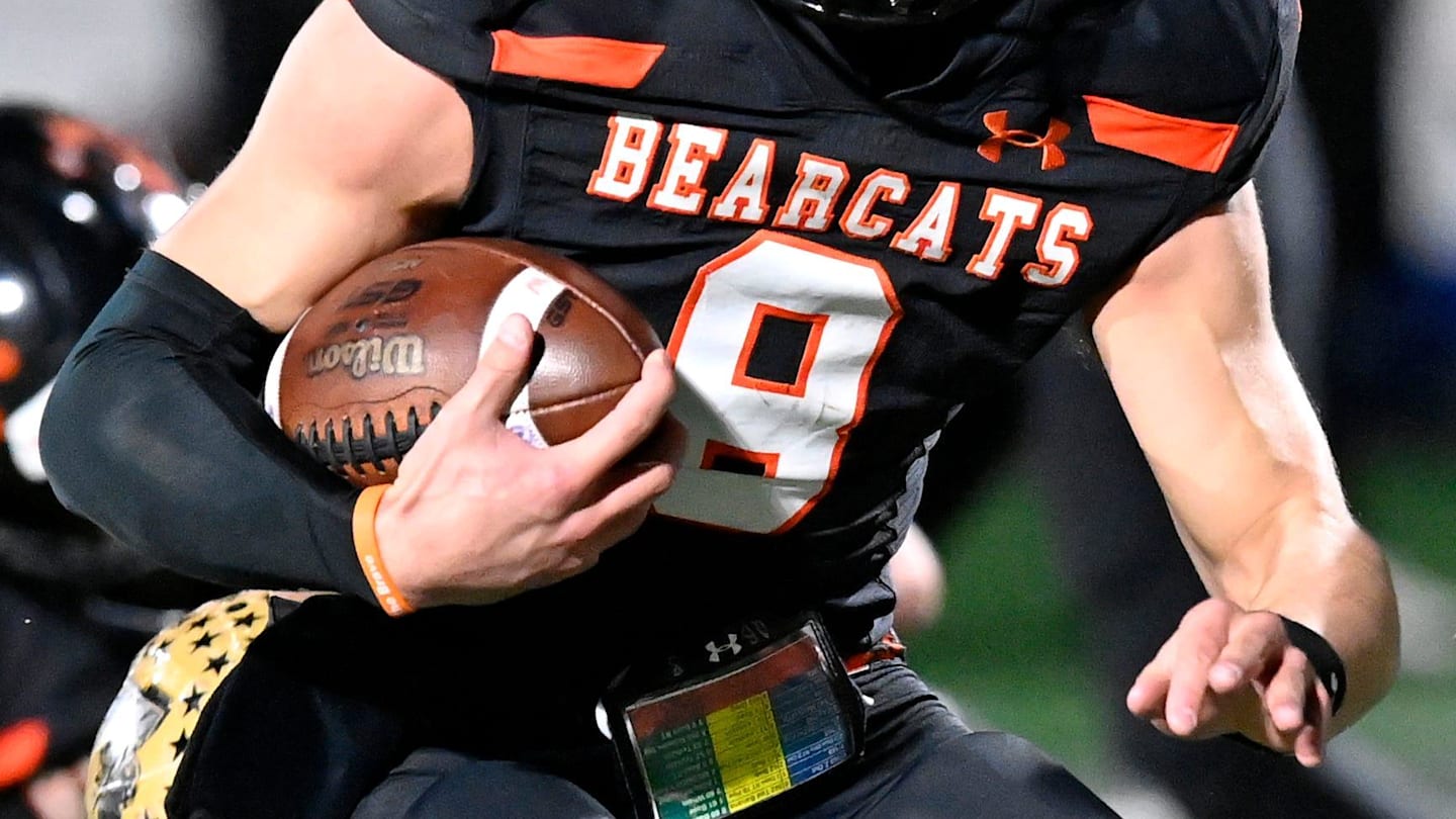 Rising Texas QB Announces Shocking Transfer to California Power