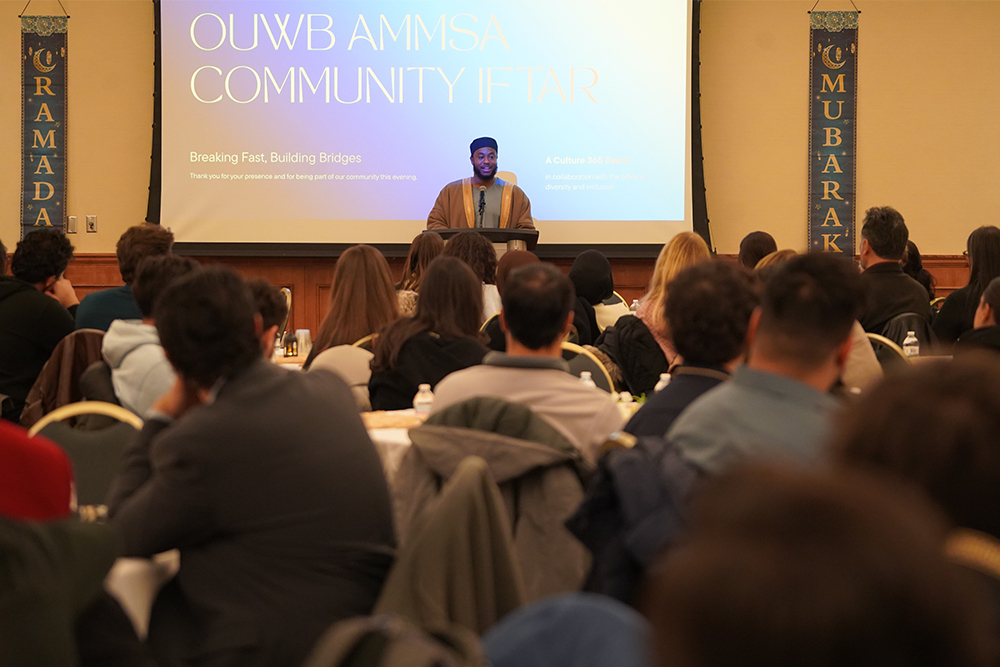 Ramadan event at OUWB draws nearly 200 - Oakland University William Beaumont School of Medicine