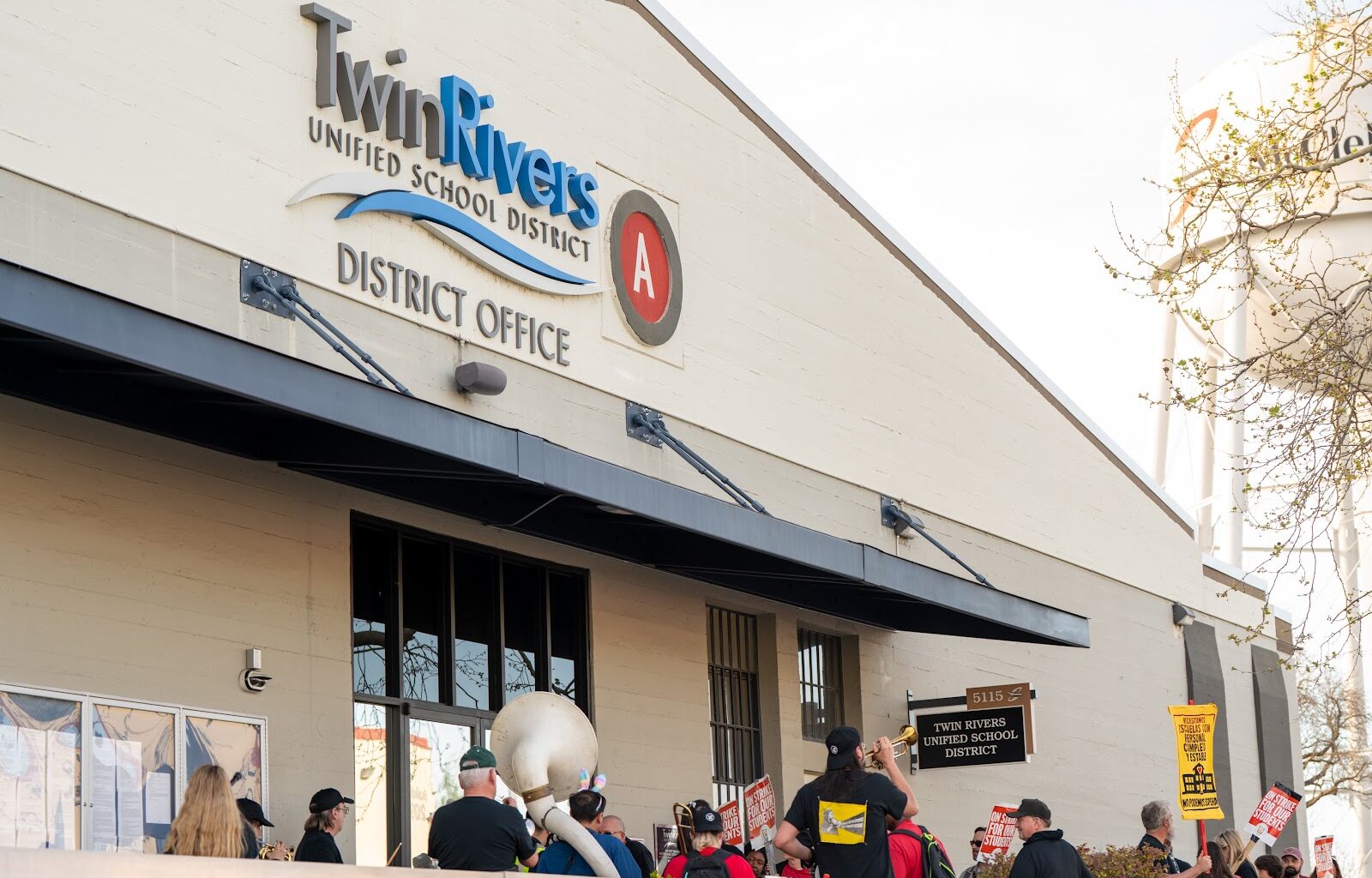 Del Paso Heights Residents Frustrated Over Twin Rivers Strike