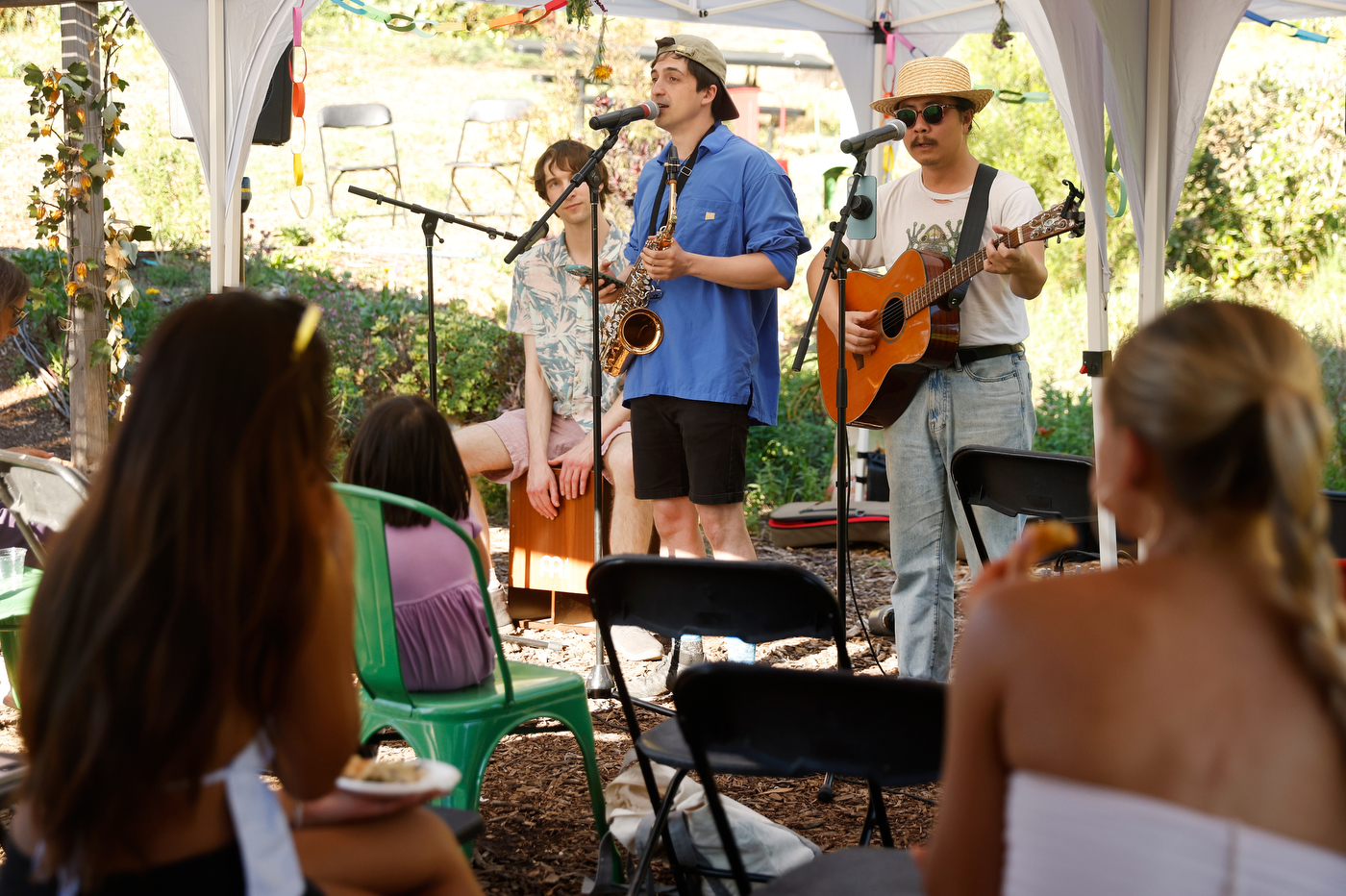 Lavender, lemonade and laughs mark Oakland campus' Farm Fest