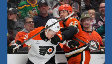 Noah Cates scores on an OT deflection to lift the Flyers past the Ducks, 3-2