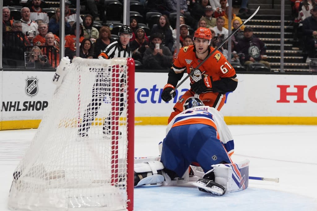 Cutter Gauthier (61) scores on David Rittich for one of his two first-period goals in the Islanders’ 5-1 blowout loss to the Ducks on March 4, 2026 in Anaheim, Calif. AP