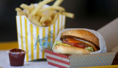 Amy's Kitchen closes its Amy's Drive-Thru restaurant at San Francisco airport