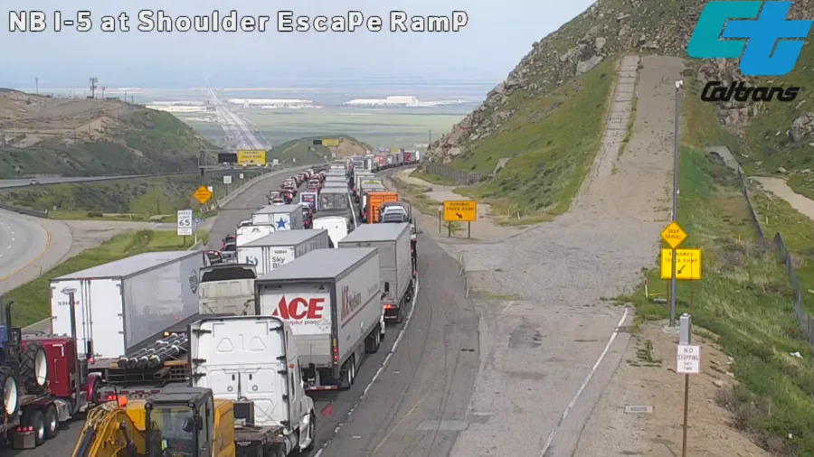 Traffic stopped south of Grapevine Road due to a semi-truck fire. / Caltrans