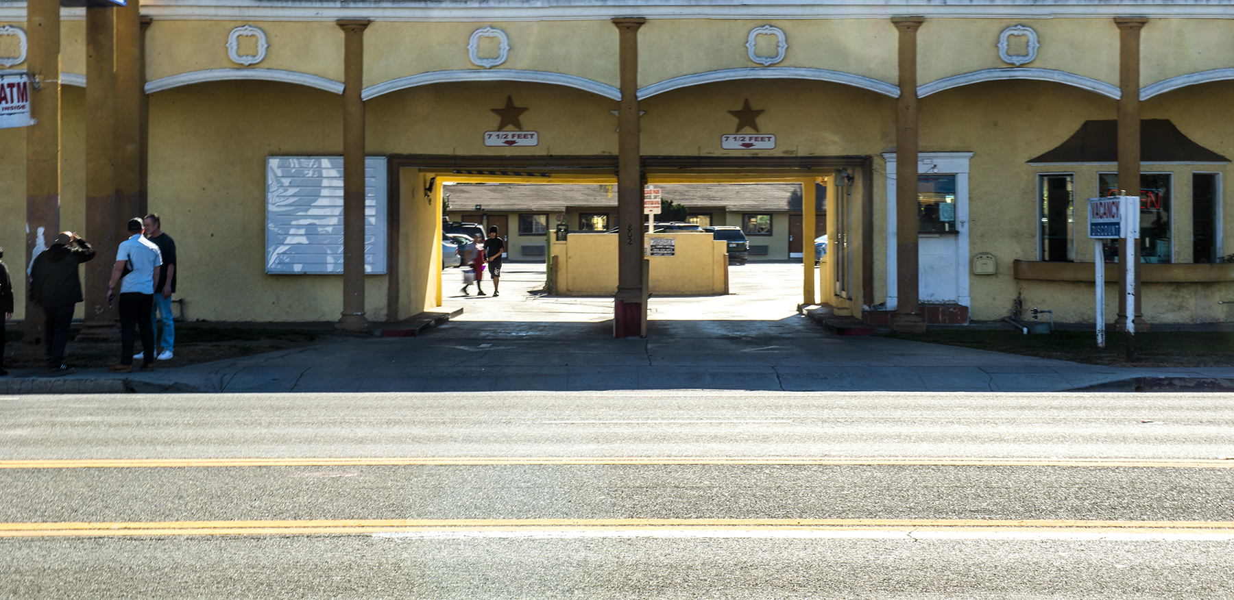 Long Beach decides to rent out different, cheaper motel to house people living on LA River • Long Beach Post News