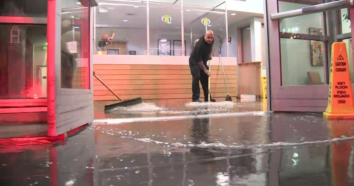 Sacramento apartment complex flooded by broken pipe; vandalism suspect arrested