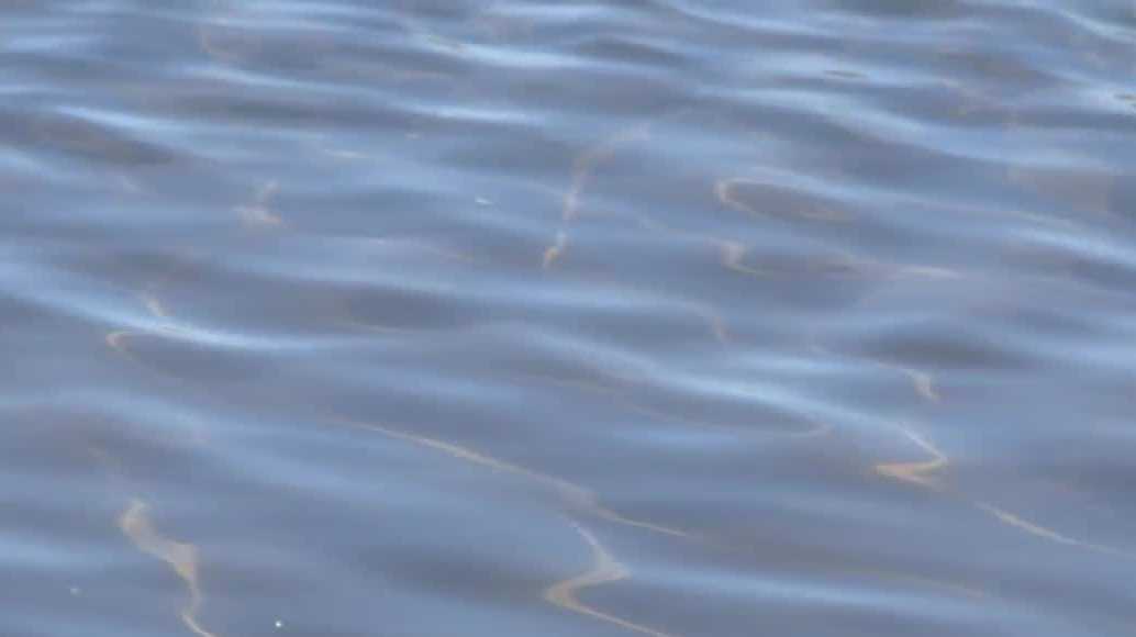 Warm weather draws families to Sacramento rivers amid safety warnings