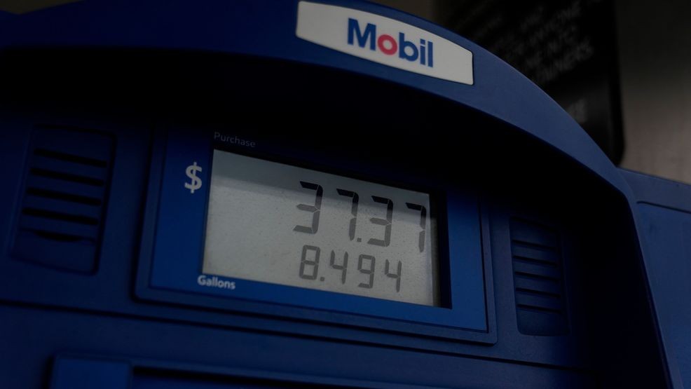 California law to curb refinery price gouging delayed five years, rescission option unused (AP Photo/Erin Hooley)