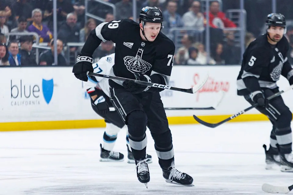 Los Angeles Kings center Samuel Helenius (#79) skates towards the puck during an NHL match against the Utah Mammoth on March 28, 2026 in Los Angeles, California.