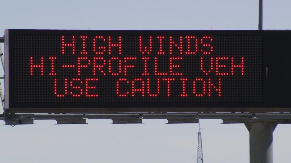 High winds expected in Kern County desert areas this weekend, officials warn of hazards (KBAK/KBFX){p}{/p}