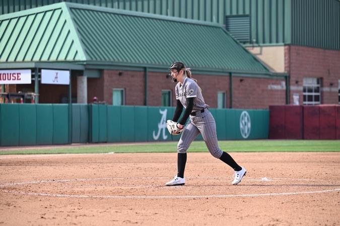 Softball Stays Close, but Falls to #7 Alabama on the Road