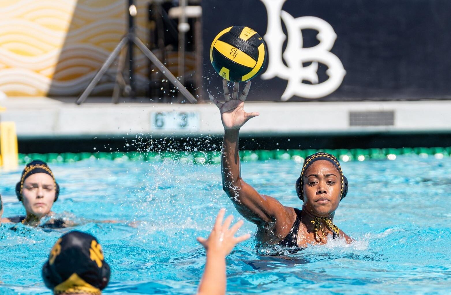 Beach Falls Short To Hawai’I At Home, 9-7
