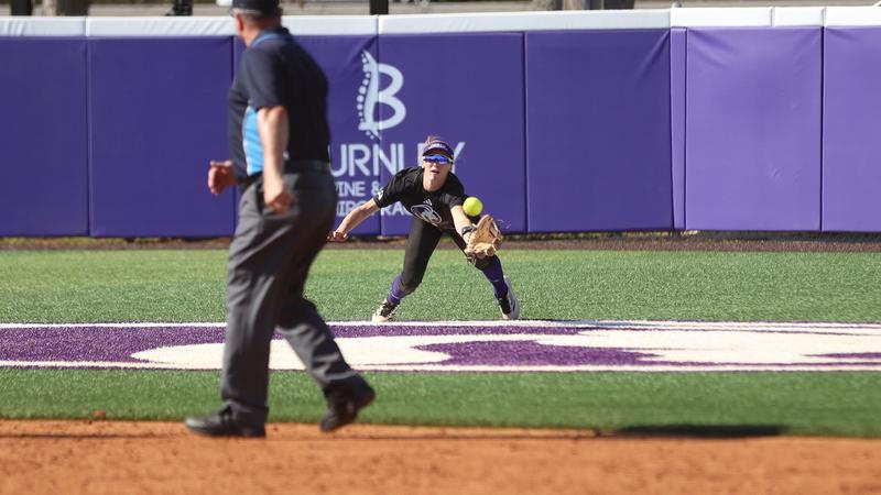 Softball announces bonus games with Oakland for Wednesday