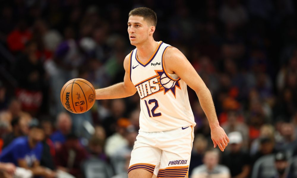 Phoenix Suns Sacramento Kings Collin Gillespie Devin Booker return Suns Kings final score