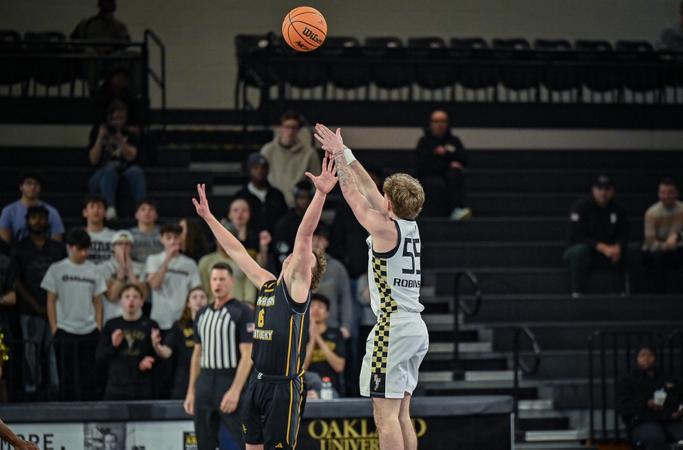 Robinson Nets 10 Three-Pointers as Oakland Falls in #HLMBB First-Round Game