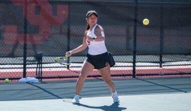 Women's Tennis Narrowly Edged by San José State 4-3