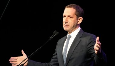 Two men attacked San Francisco mayor's bodyguards, authorities say