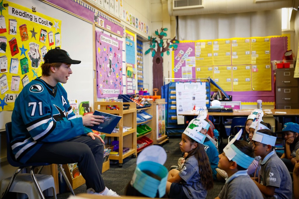Sharks stars promote reading at elementary school in San Jose – Santa Cruz Sentinel