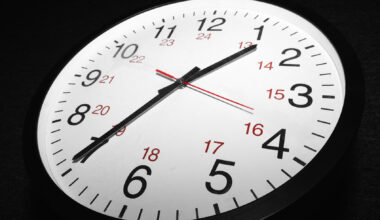 Daylight saving time harms health, poses safety risks, but ending it is complicated