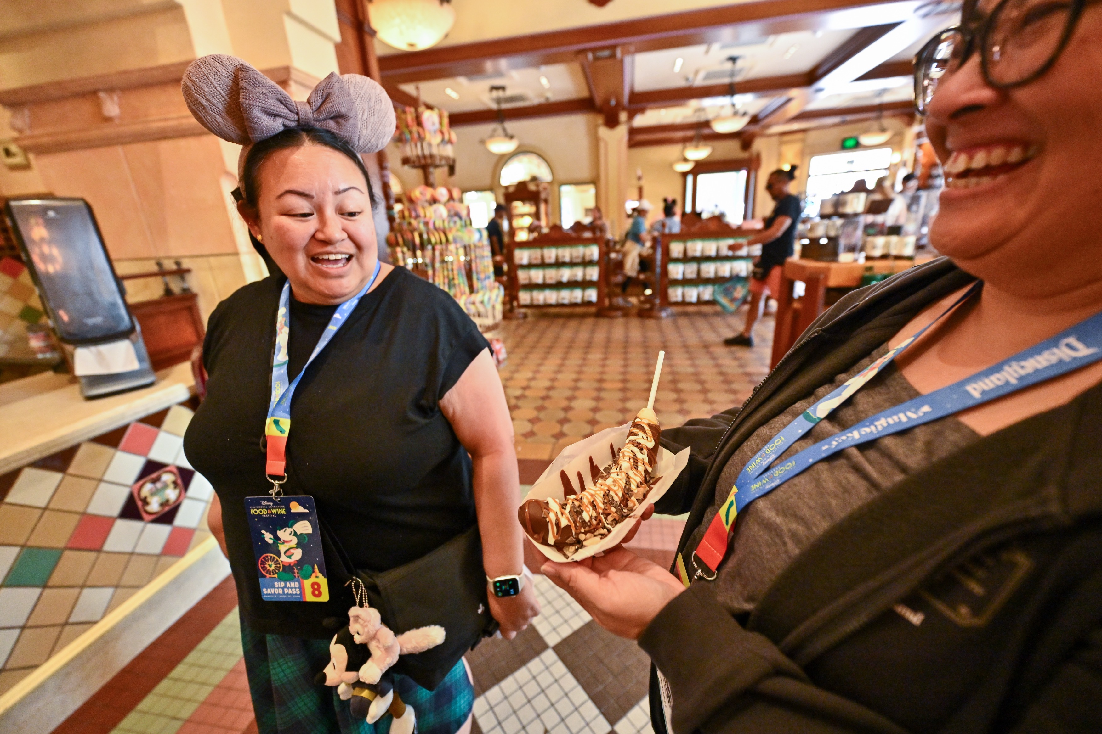 Jamie Fleming, left, and Gina Holt get the Frozen Banoffee...